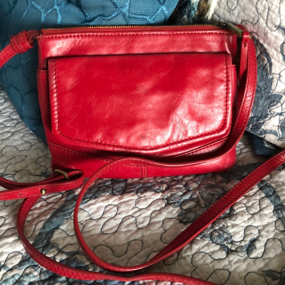 Preowned Hobo Intl Crossbody Berry Red